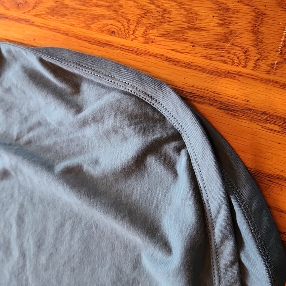 Nike Plus Size Tee with Rounded Hem - Picture 3 of 6